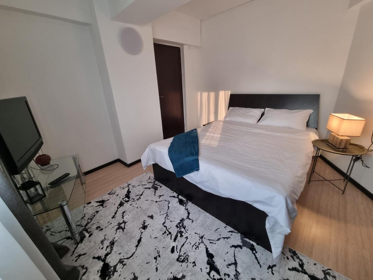 Lovely & Comfy, Central Apt In Яш Екстериор снимка